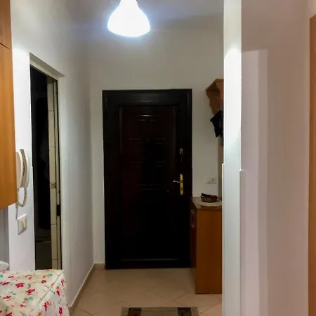 Vacation House Appartamento Durrës